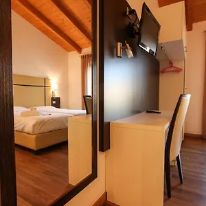 Thai Orchidee Restaurant&rooms Affittacamere Garda (Verona)